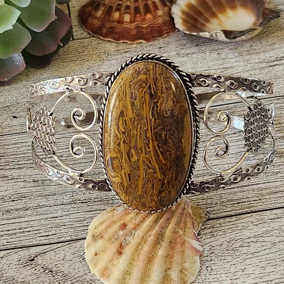 Wide Silver Cuff, Ancient Echoes Miriam Stone Cuff Bracelet - Picture 3 of 10